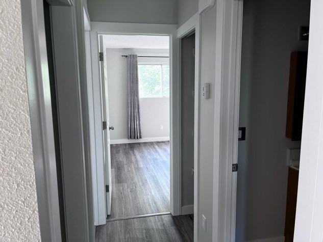 247 Overdown Dr - Photo 2 of 21