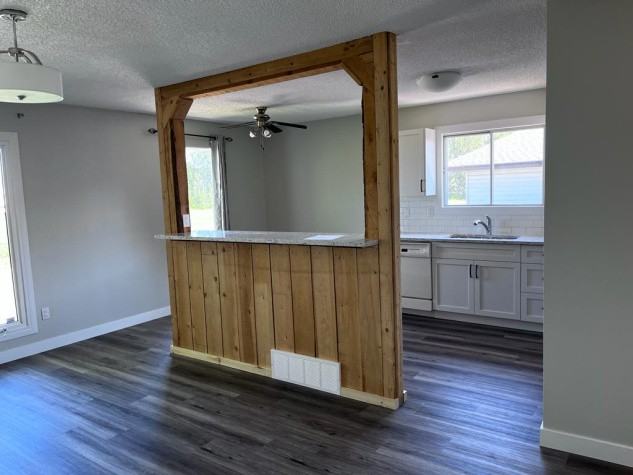 247 Overdown Dr - Photo 4 of 21