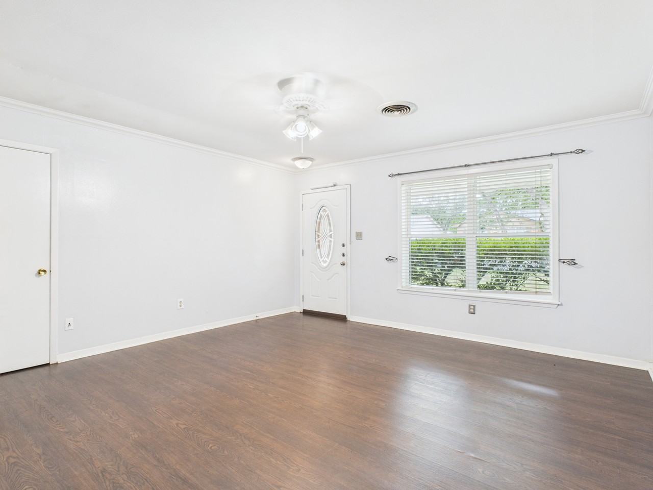 1402 Village Dr #1 - Photo 6 of 36