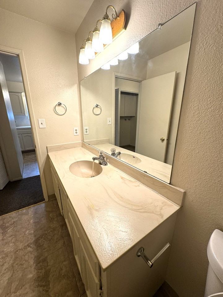 4340 N Delbert Ave #1 - Photo 5 of 11