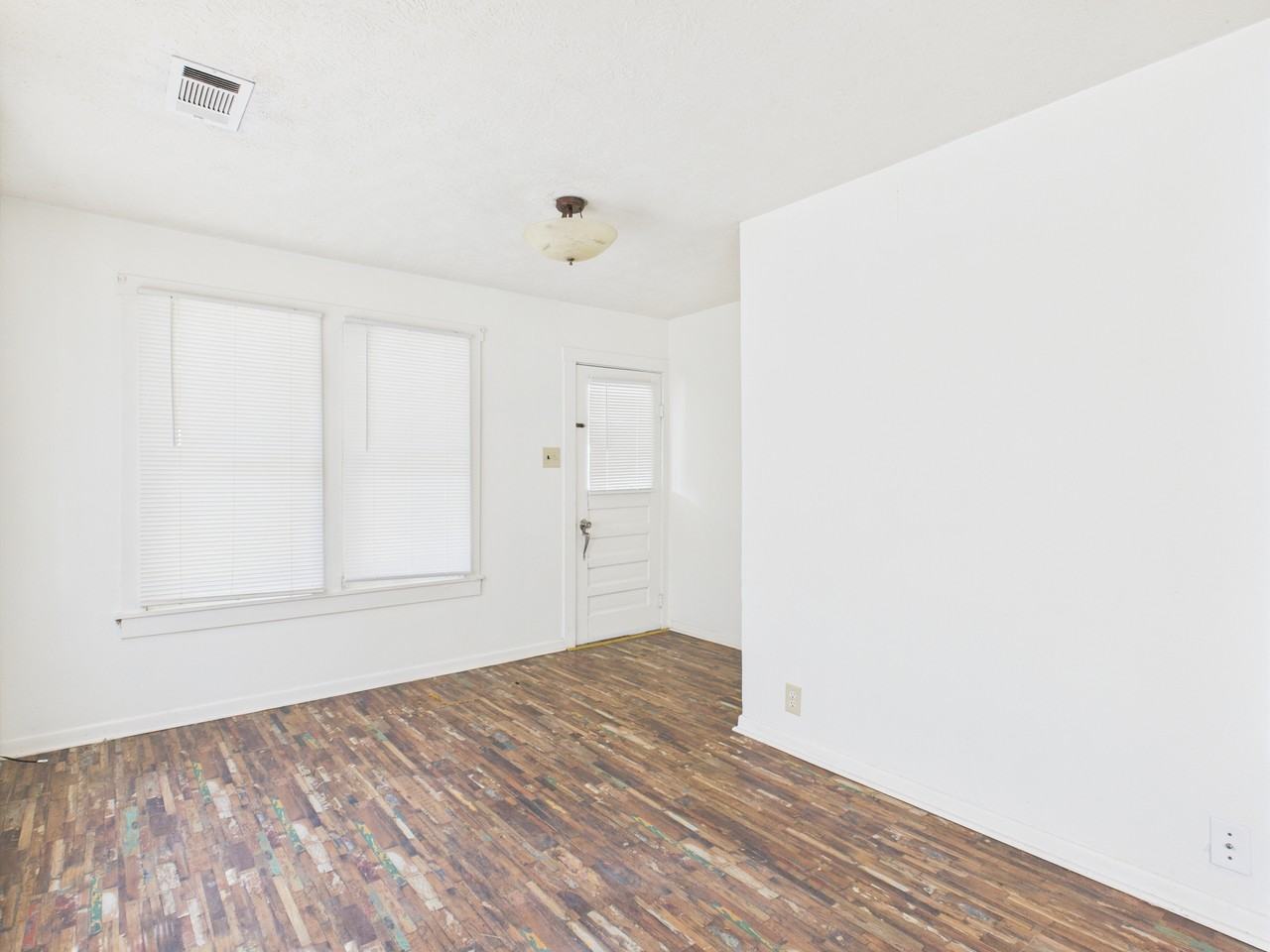 138 Watson St #1 - Photo 7 of 35