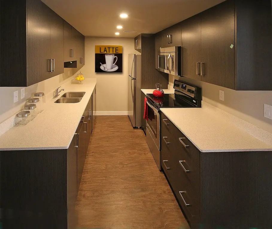 Liberty Park Townhomes & Carriage Homes - Photo 3 of 33