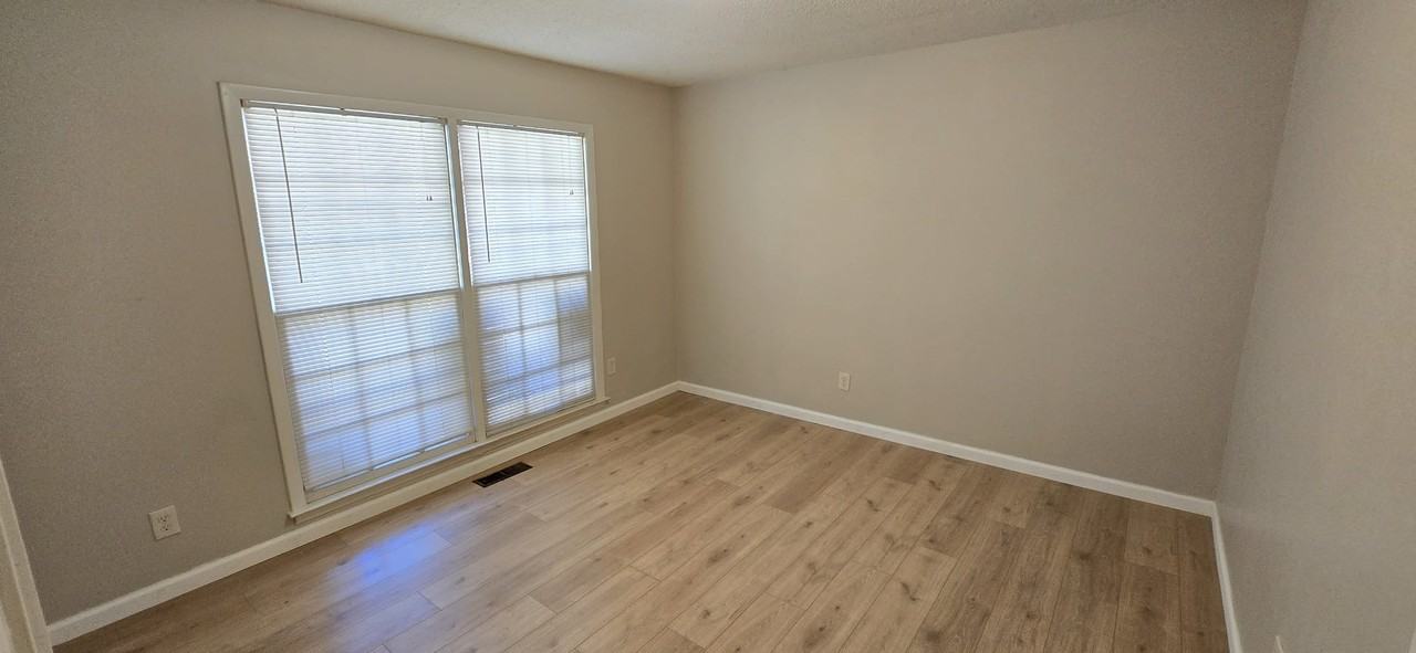 2719 Clayton Dr Nw #B - Photo 6 of 18