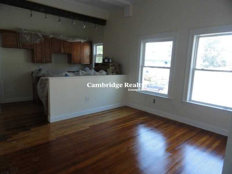 358 Broadway #2T - Photo 5 of 17