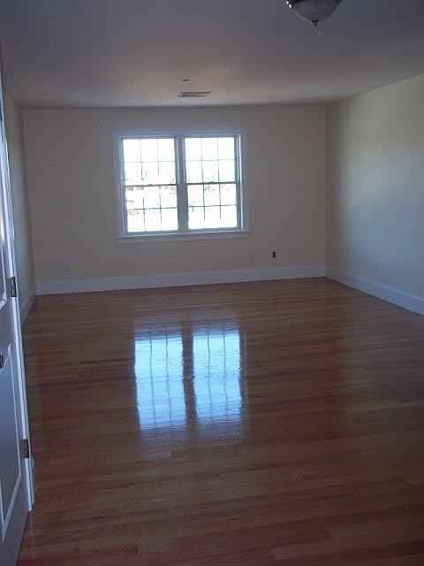 Locust St #302 - Photo 2 of 16