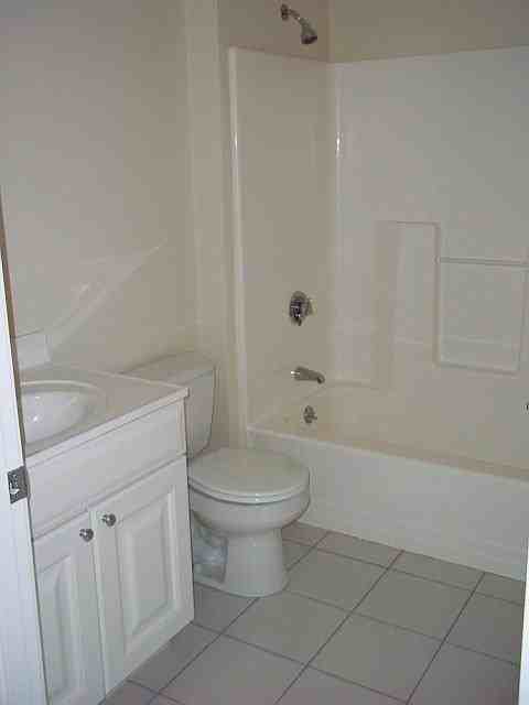 Locust St #302 - Photo 4 of 16