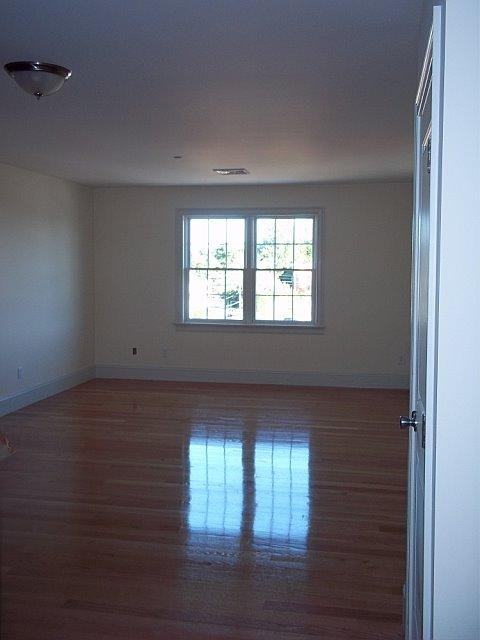 Locust St #302 - Photo 7 of 16