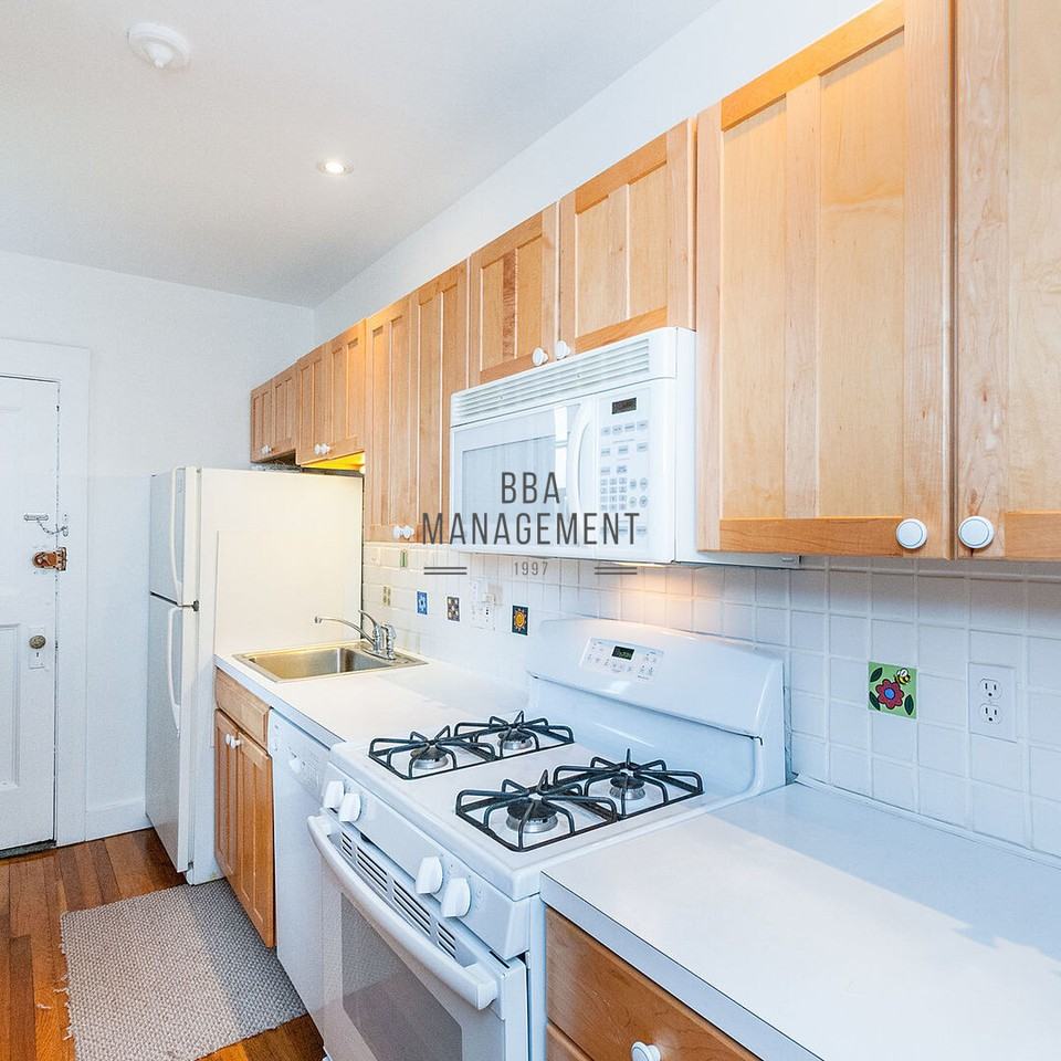 32 Shepard St #33 - Photo 6 of 18