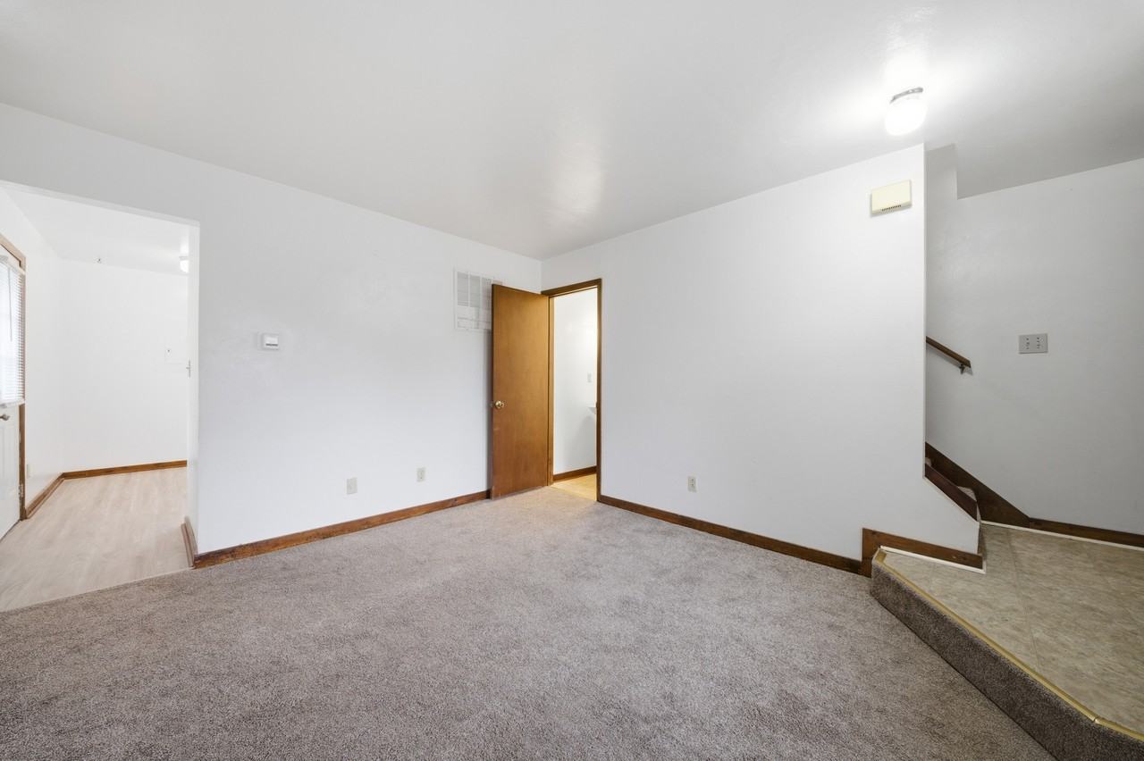 417 Rogers Ave #B - Photo 7 of 29