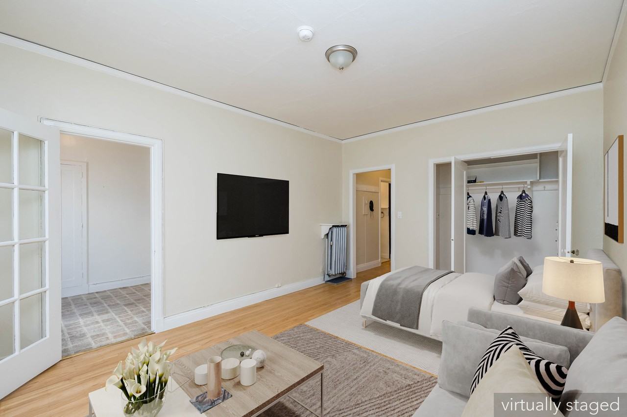 226 Athol - Photo 2 of 31