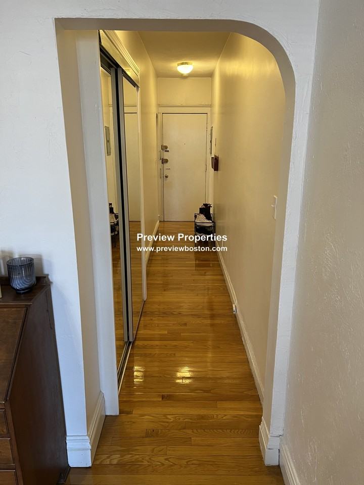 Commonwealth Ave #5P - Photo 2 of 34