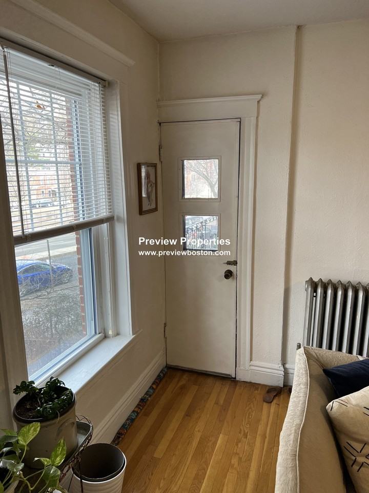 Commonwealth Ave #5P - Photo 5 of 34