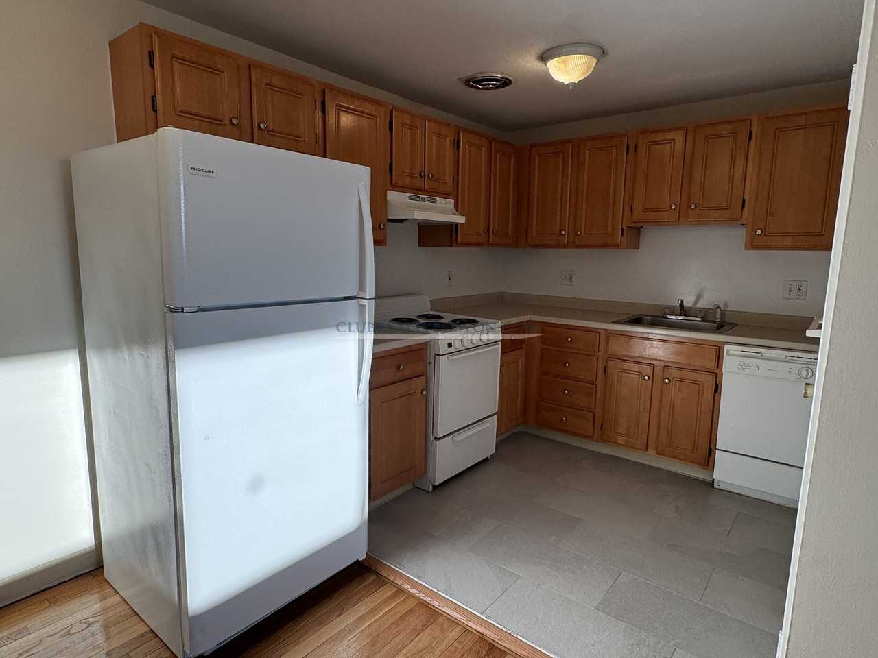 8 Riverside St #2 - Photo 2 of 24