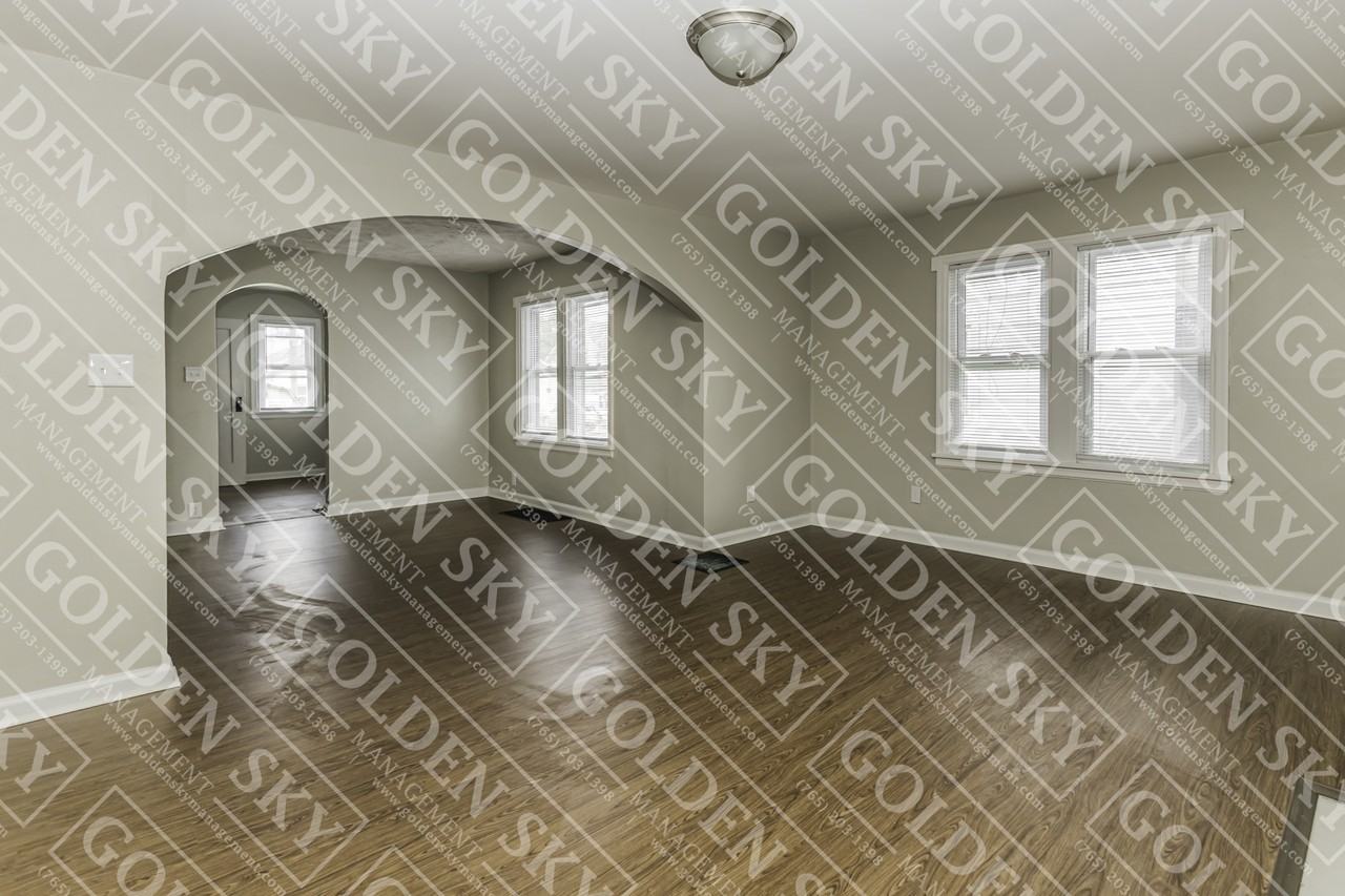 206 W 13th St #1 - Photo 2 of 9