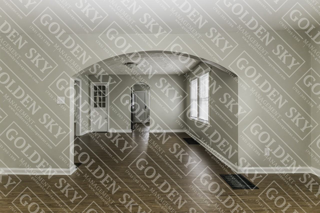 206 W 13th St #1 - Photo 4 of 9