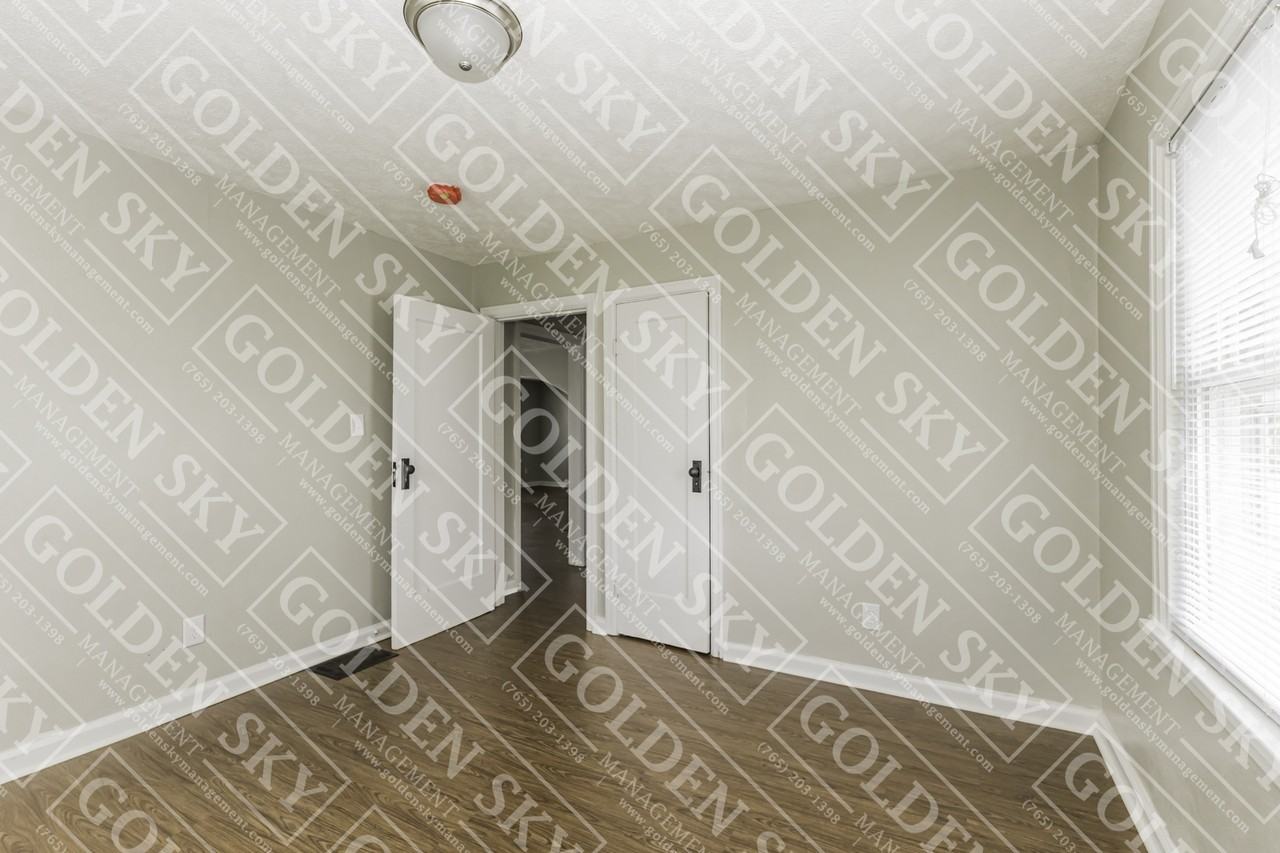 206 W 13th St #1 - Photo 7 of 9