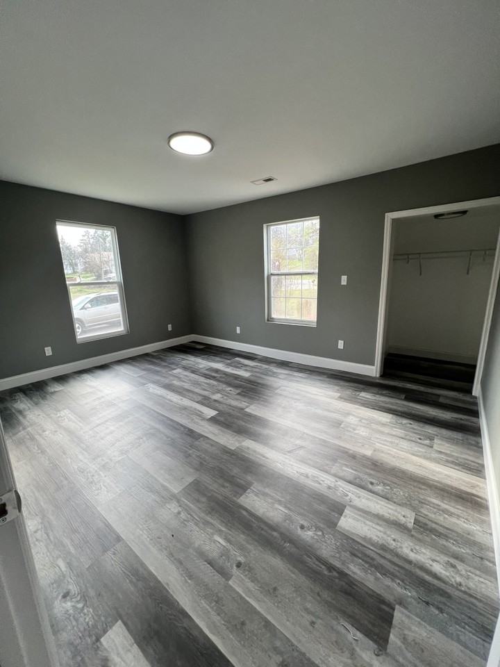 1100 Tunnel Blvd #1 - Photo 4 of 15