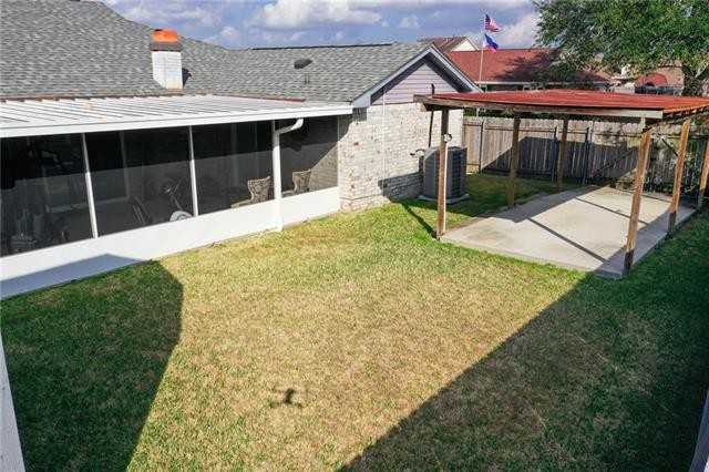 2701 Chenier St #1 - Photo 3 of 10