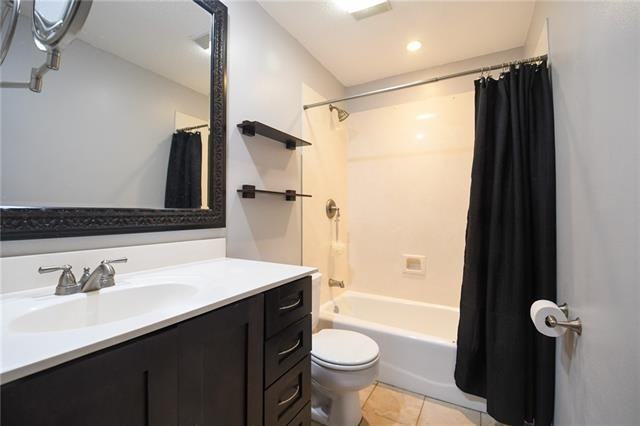 2701 Chenier St #1 - Photo 6 of 10