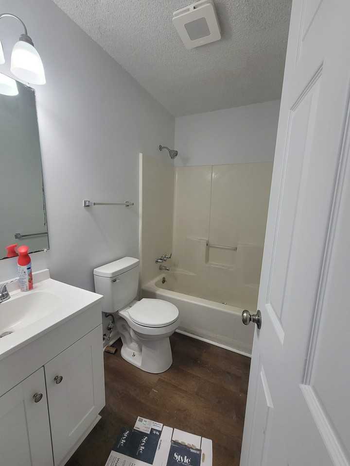 1558 Bluff City Rd #1 - Photo 3 of 9