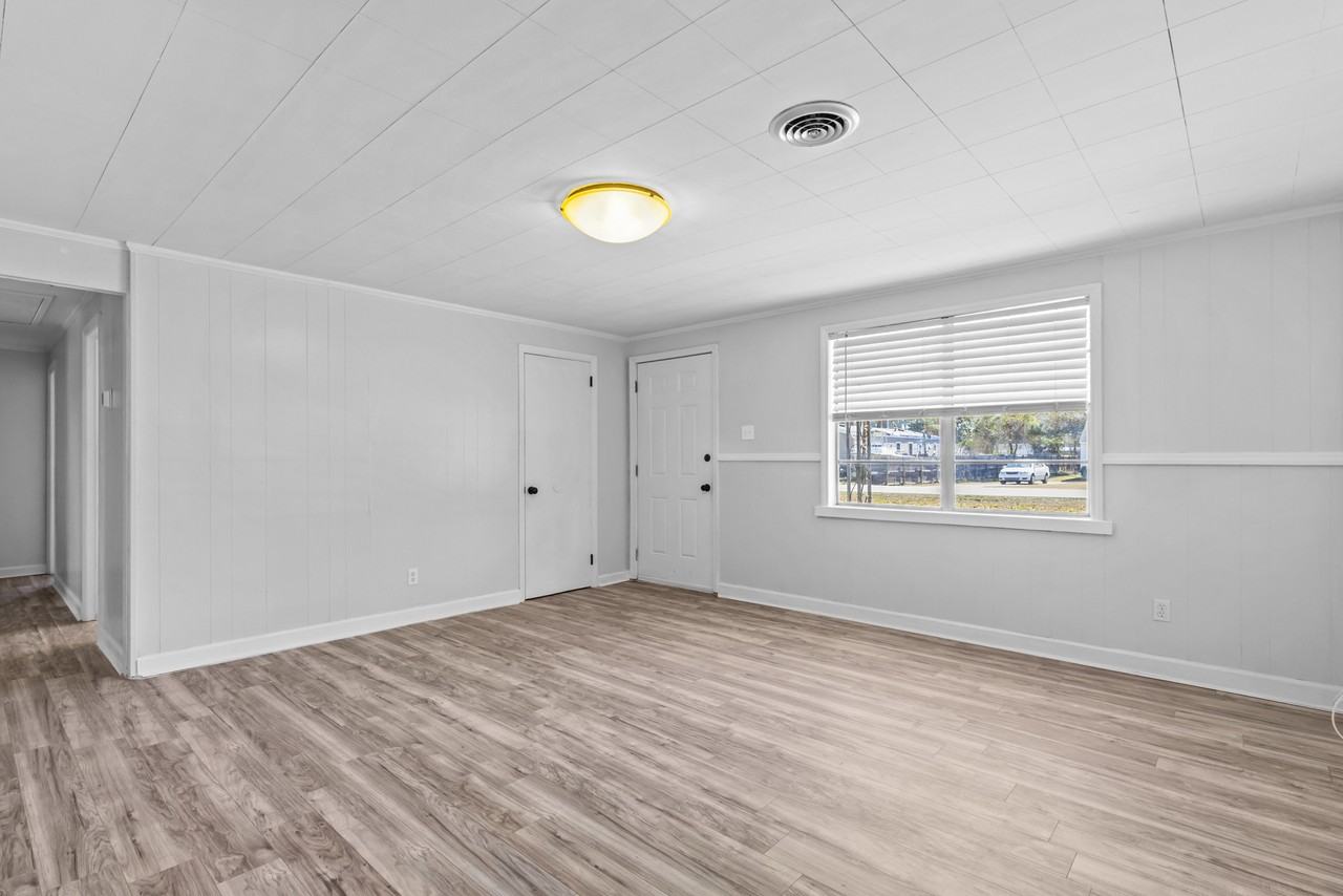 404 Pine St #1 - Photo 3 of 26