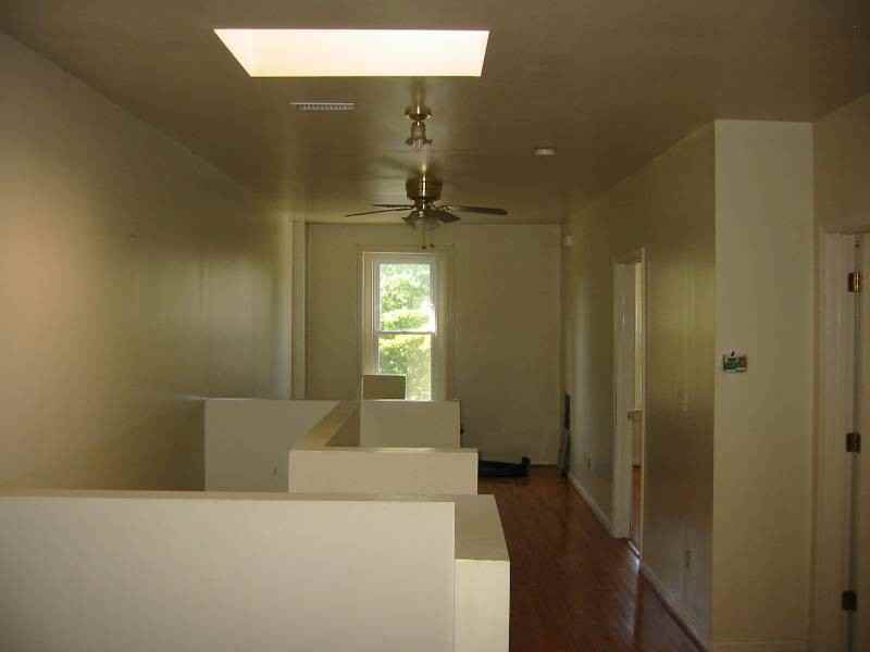 1220 Half St Sw #B - Photo 2 of 7