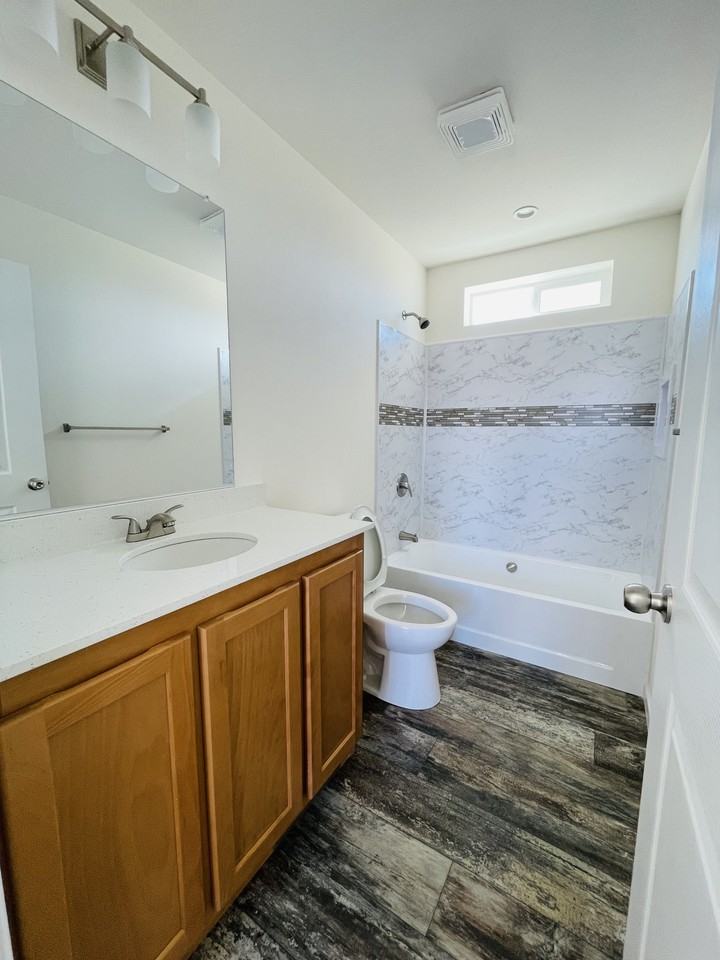 889 Paiute Dr #1 - Photo 5 of 6