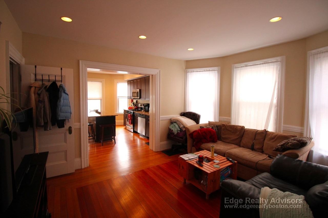 29 Montcalm Ave - Photo 6 of 12