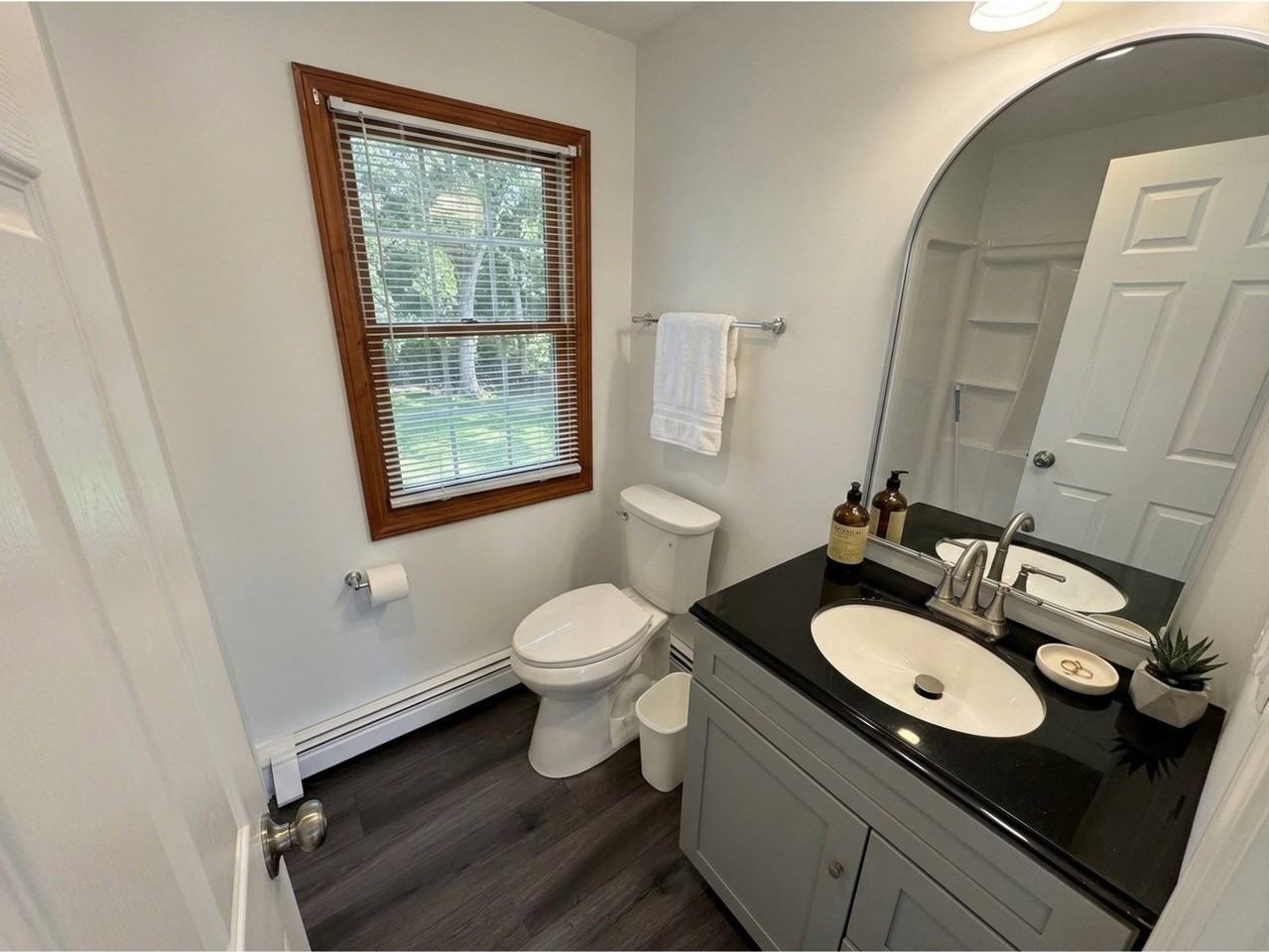 36 Park Ave - Photo 7 of 14