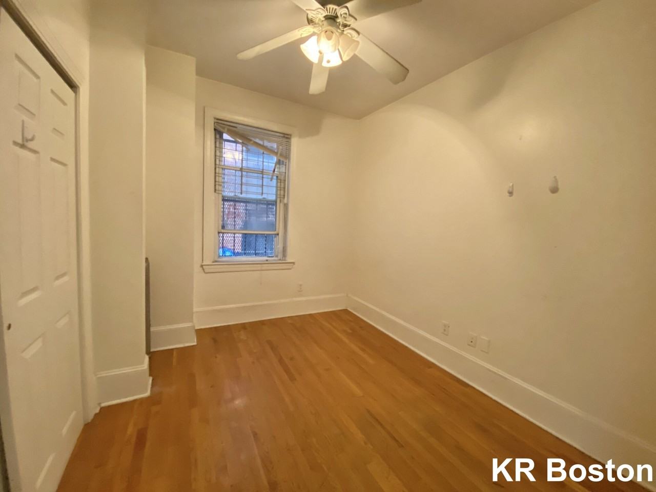 Hemenway St. & Boylston St. #14 - Photo 4 of 40