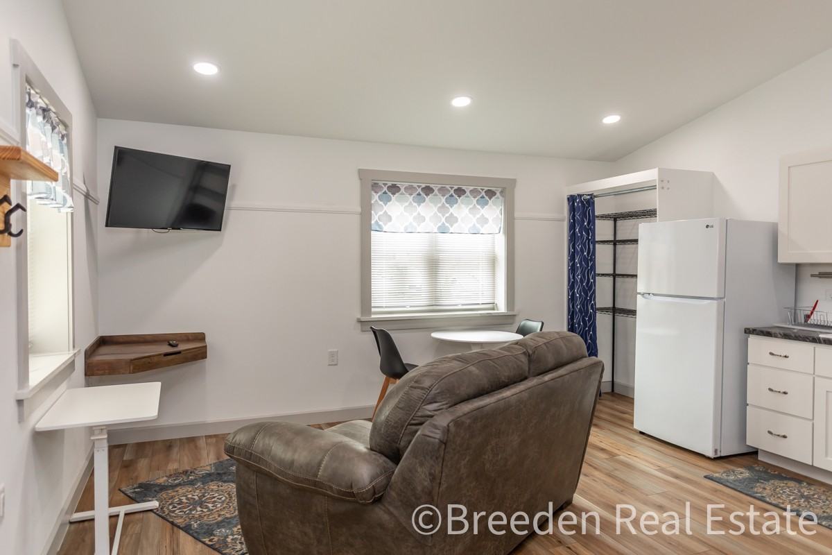 129 California St #2 - Photo 6 of 15