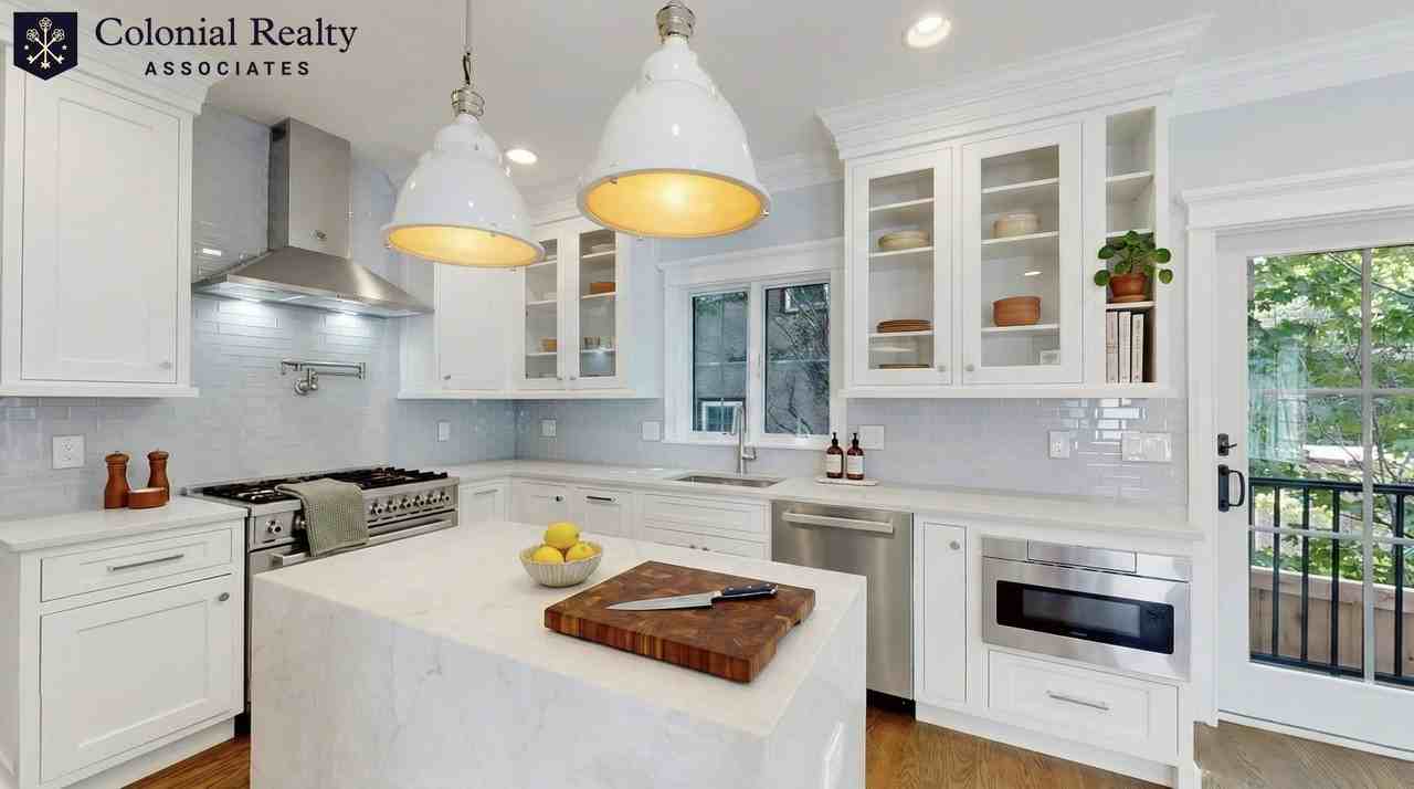 103 Sumner Rd #B - Photo 6 of 14