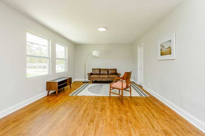 23 Gilbert Ct - Photo 2 of 19