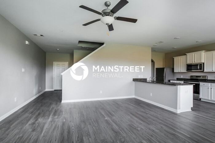 25189 Dickens Dr - Photo 6 of 17