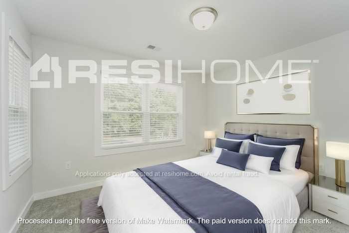 1319 Log Cabin Rd - Photo 5 of 11