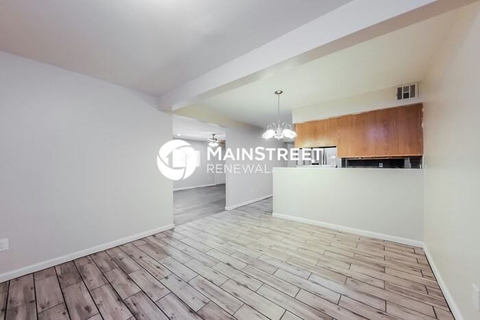 8346 N 55th Ave - Photo 6 of 16