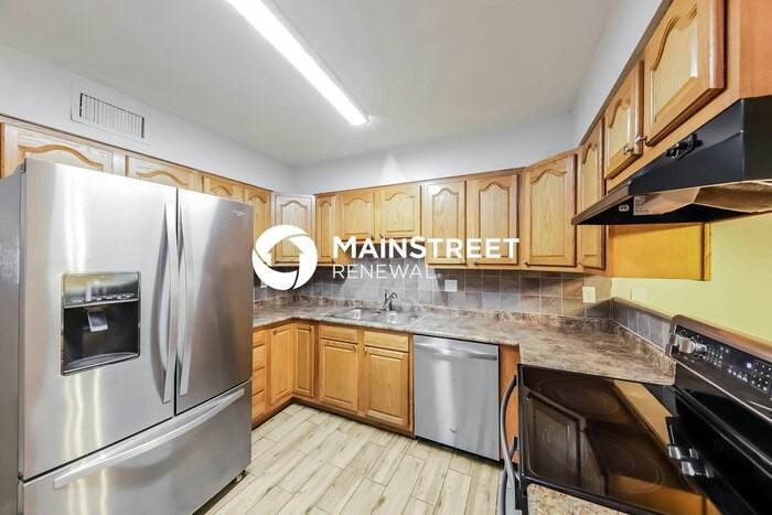 8346 N 55th Ave - Photo 7 of 16