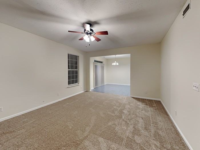 1049 Springwater Cir - Photo 7 of 22