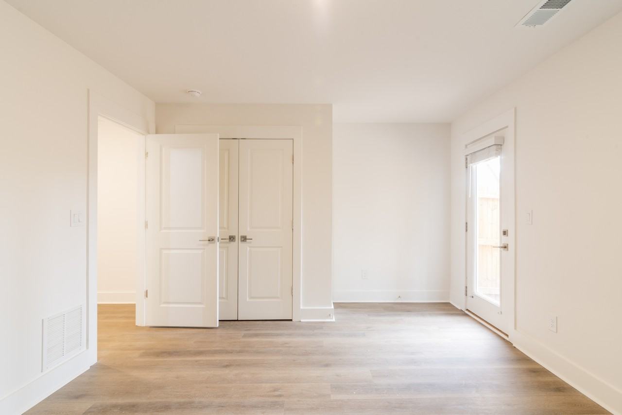 2617 Dr Carver Rd #1 - Photo 7 of 36