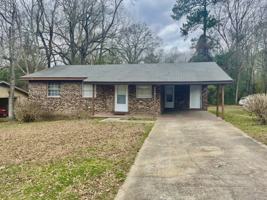 featured image of 2968 Oak St #1