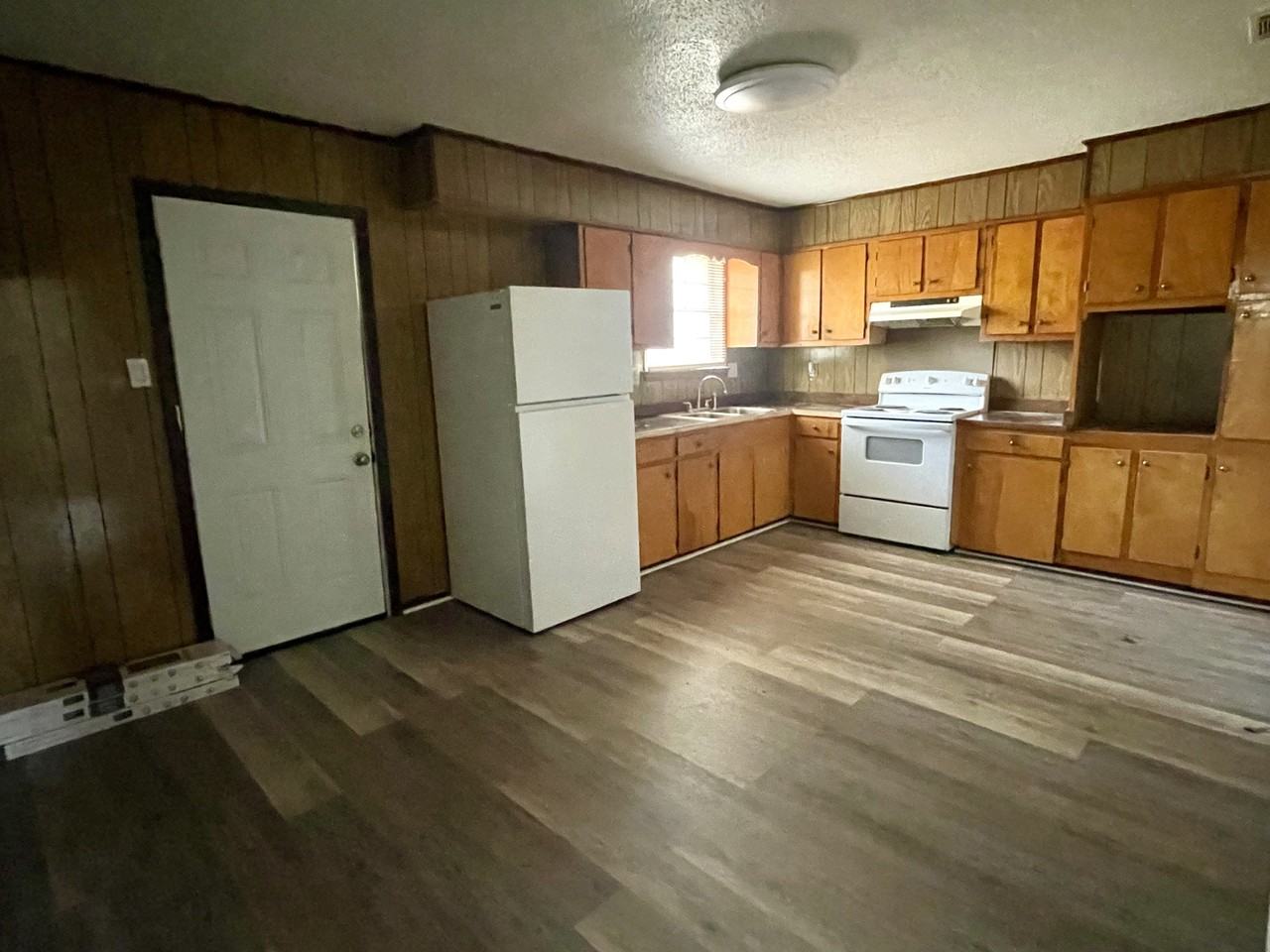 2968 Oak St #1 - Photo 3 of 12