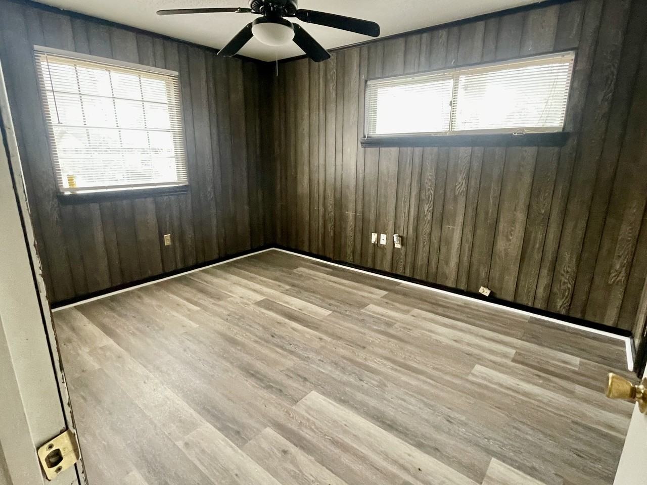 2968 Oak St #1 - Photo 4 of 12