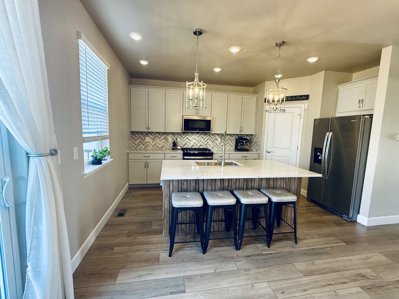 3915 Red Valley Cir #1 - Photo 5 of 20