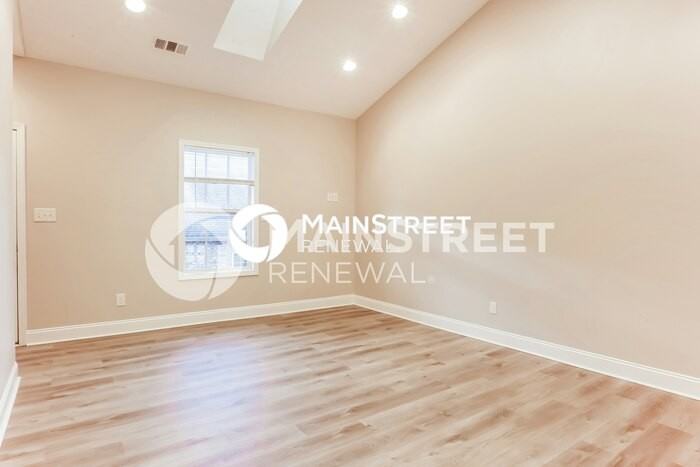 7010 Echo Hill Way - Photo 4 of 17