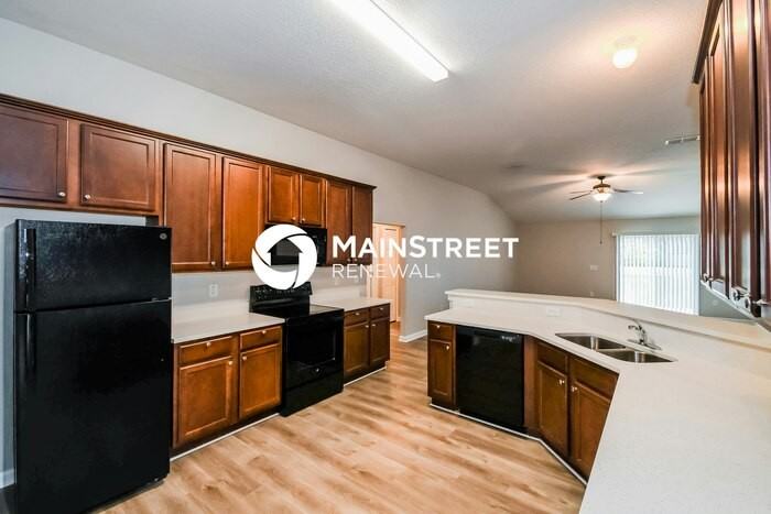 7125 Gunston Hall Ct - Photo 6 of 16