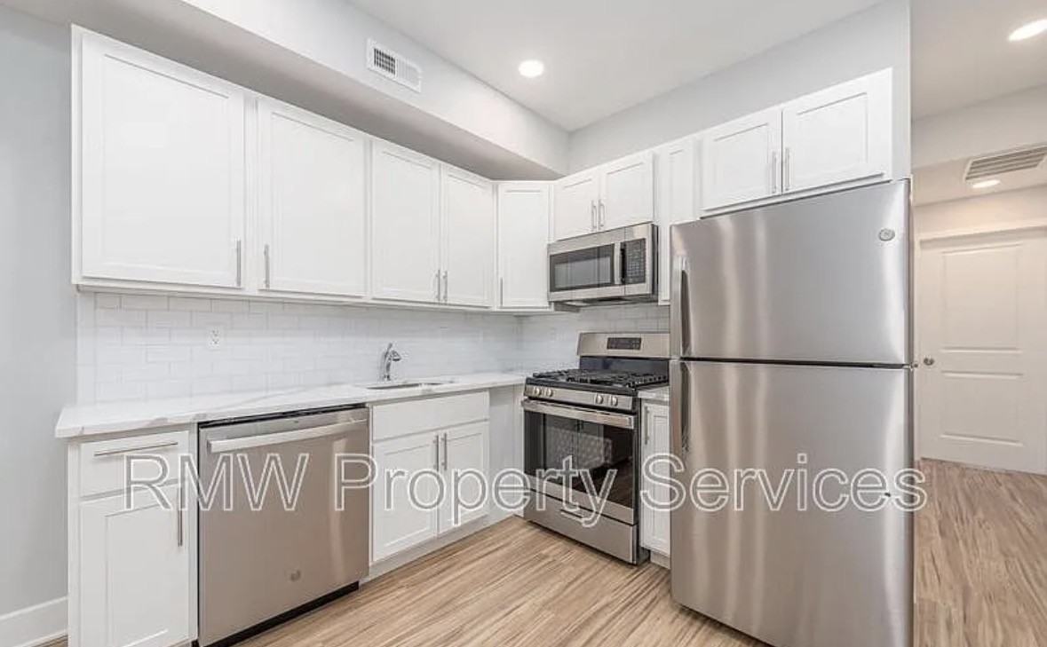 2031 S 19th St #2 - Photo 2 of 15