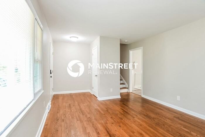 7348 Idlewild Rd - Photo 2 of 17