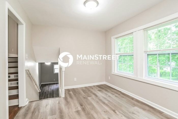 7348 Idlewild Rd - Photo 4 of 17