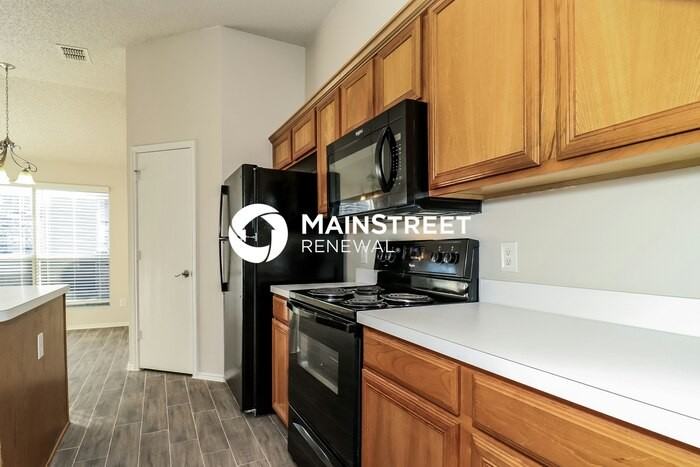 7701 Amsterdam Ln - Photo 5 of 16