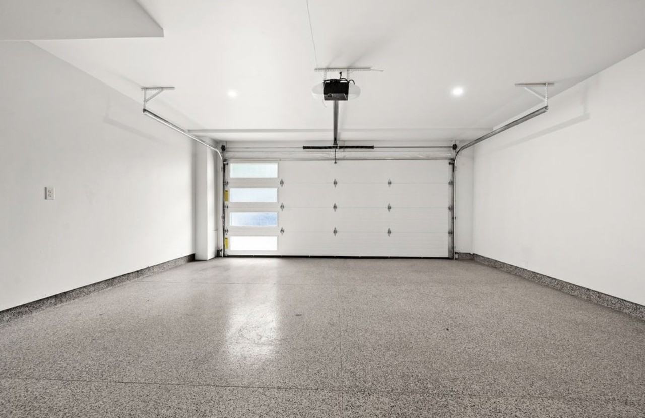 519 E Warnock Ave - Photo 2 of 18